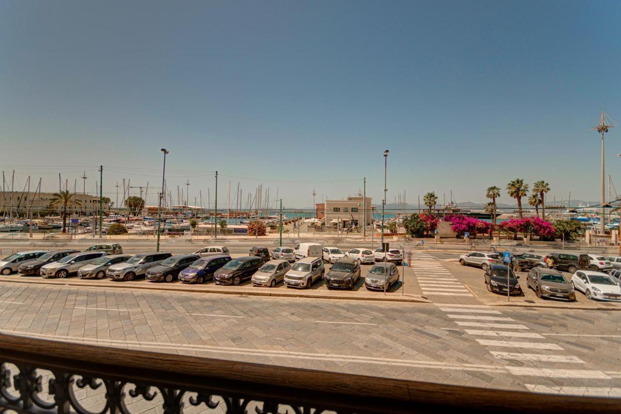 Right House Sur Le Port - Harbour View Apartment Cagliari Exterior photo